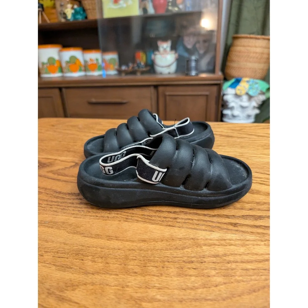 UGG Sport Yeah Kids Black‎ Logo Strap Foam Slide Sandals 1129050K